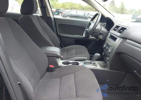 2010 Ford Fusion Hybrid z USA, uszkodzony, nr VIN 3FADP0L31AR416083